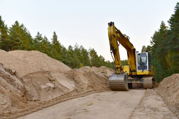 Cost of Unpaved Road Grading in Englewood